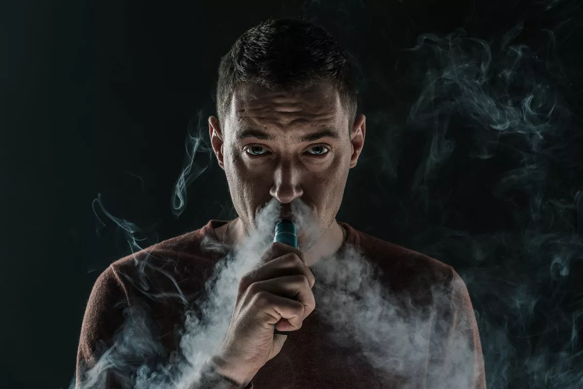 Synthetic nicotine vaping