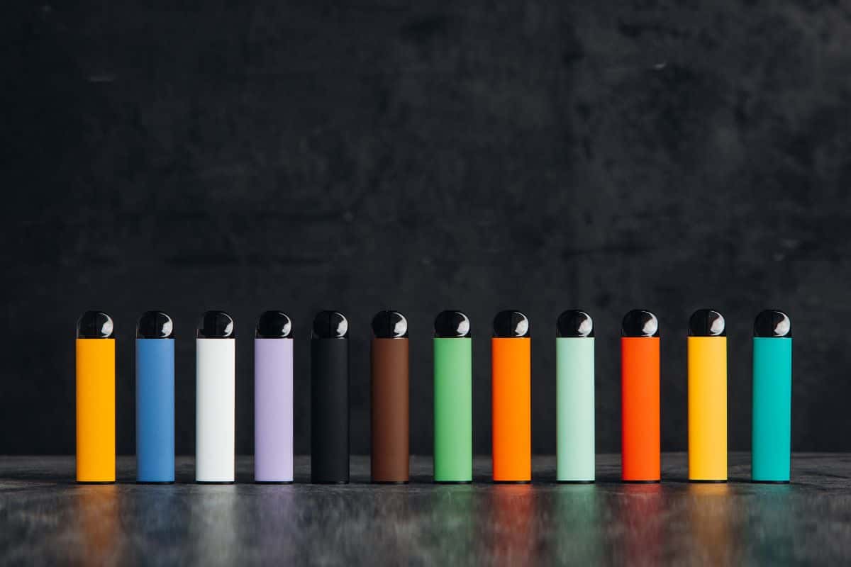 Elf disposable vapes with multiple flavors