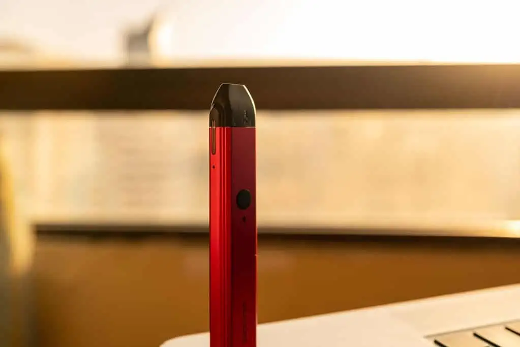 Red color vuse alto vape pen