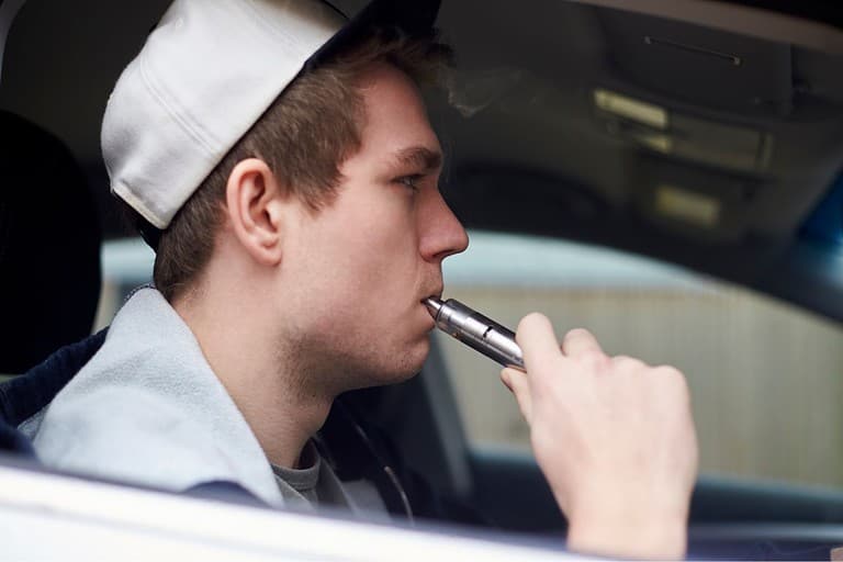 Leaving vape in hot car: risks and precautions explained
