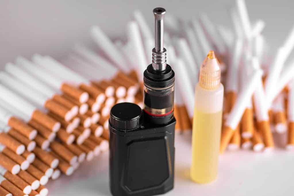 Cigarette vs vaping device