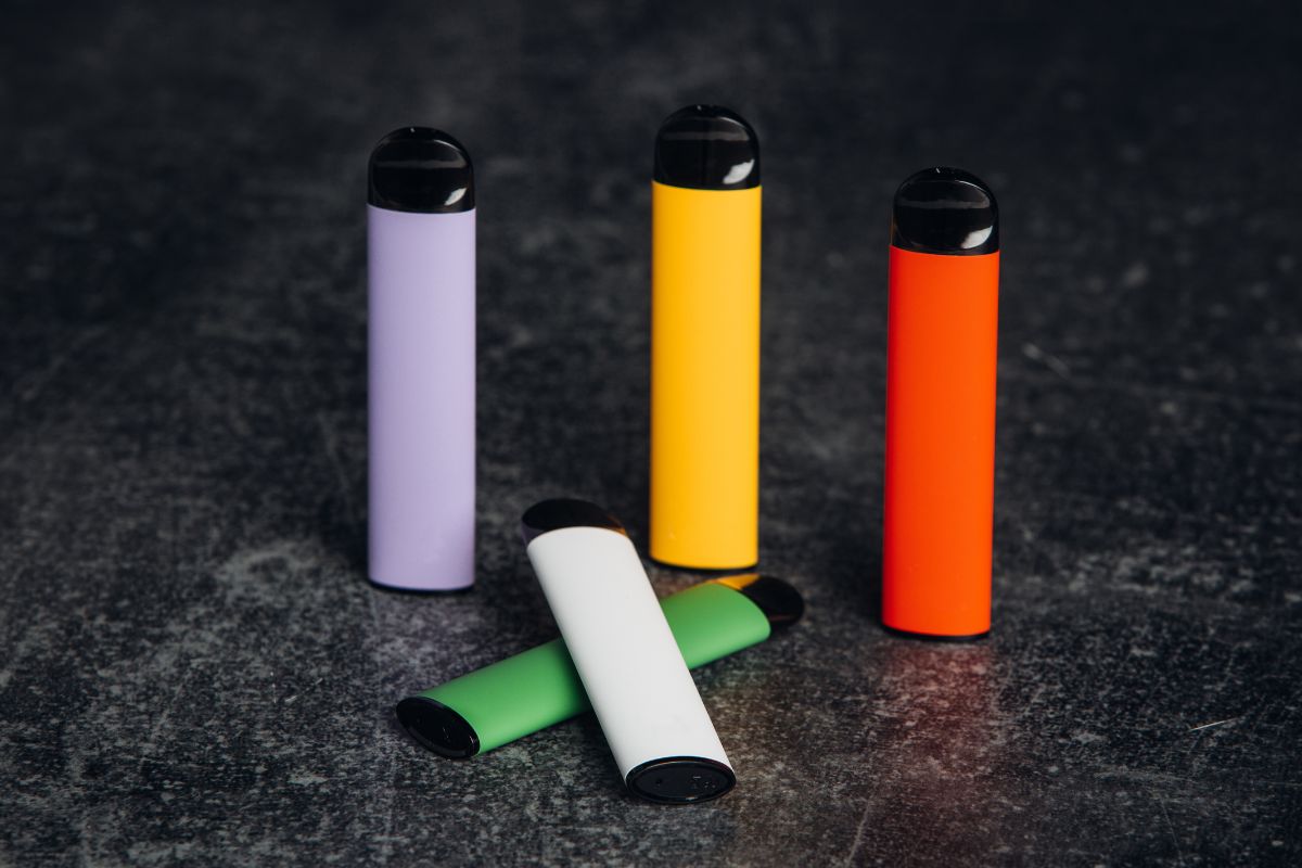 Colorful elf bar vapes with multiple flavors