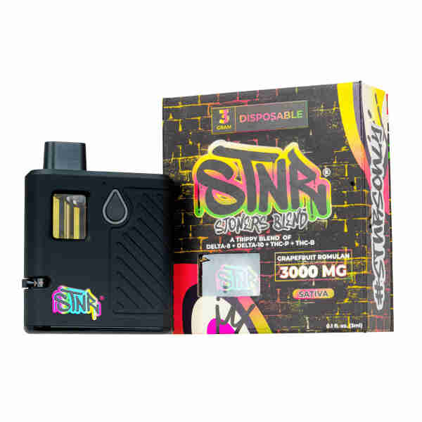 Official STNR Creations XL2 Disposable Vapes (3g) with e-liquid boxes.